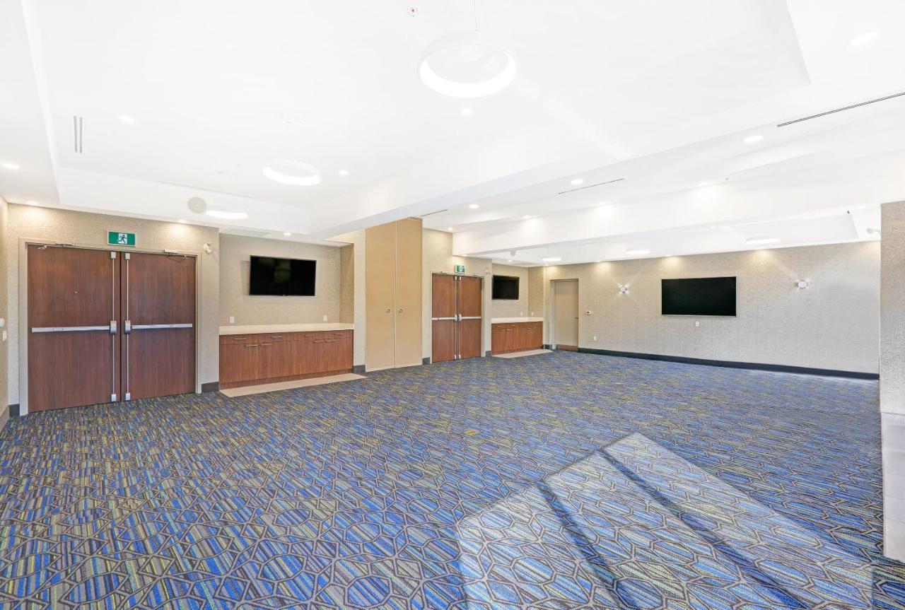 Holiday Inn Express & Suites - Woodstock, On Canada Bagian luar foto