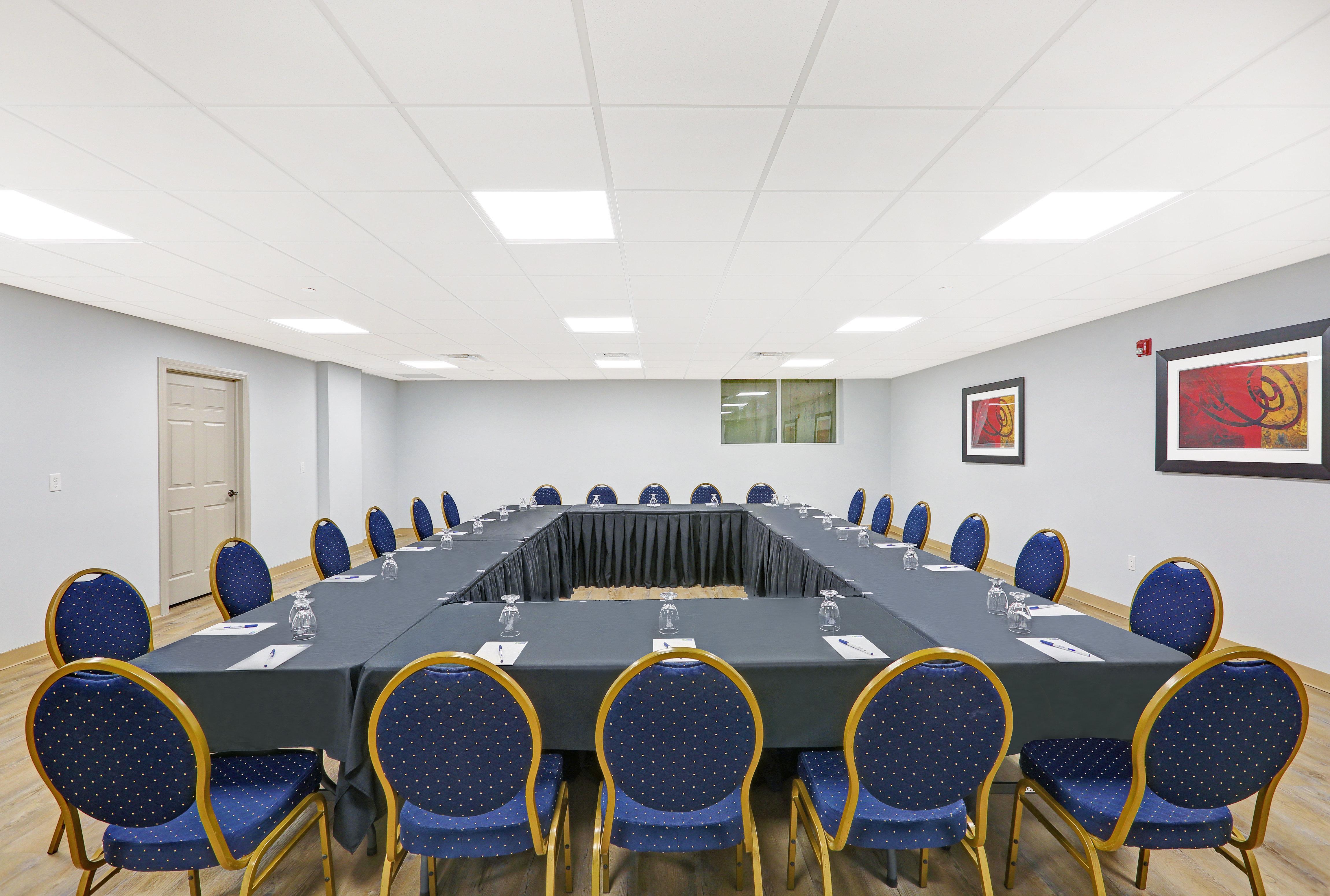 Holiday Inn Express & Suites - Woodstock, On Canada Bagian luar foto